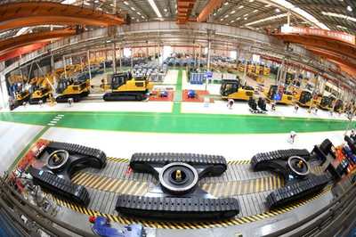 柳工路機 高質量發展、創新自強，互聯網銷售助力中國裝備制造業振興